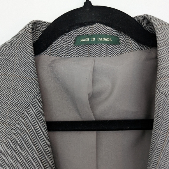 Lauren Ralph Lauren 100% Wool Herringbone Patterned Blazer Sz 44R - Picture 3 of 14